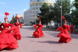 "Жарқын жаз" снова в строю!