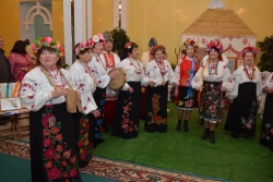 Вареники, песни и пляски
