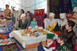 Достық пен бірлік нәрі