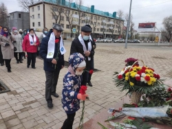 С днем рождения, учитель!