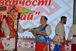 Вареники, песни и пляски