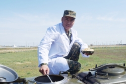 Солдатская  каша с ароматными баурсаками  и любимая «Катюша»