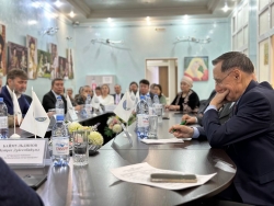 Әлеуметтік желілерде аккаунттар ашу, жастарды жұмысқа белсене ат салыстыру, жаңа әлеуметтік жобаларды бастау
