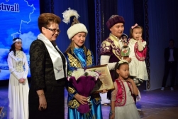 Родина начинается с семьи