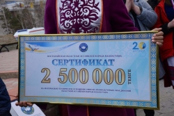 Выставкой национальных напитков и концертом отмечают День единства народа страны в Костанае