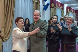 Музыка, цветы, женщины… 