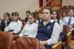 Медиация  мектеп қабырғасынан түсіндірілуі тиіс