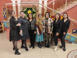 Сұлулық пен аналар күні 