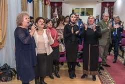Музыка, цветы, женщины… 