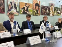 Әлеуметтік желілерде аккаунттар ашу, жастарды жұмысқа белсене ат салыстыру, жаңа әлеуметтік жобаларды бастау