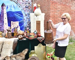 Дорогой мира, дружбы и добра!