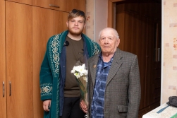 С уважением к героям