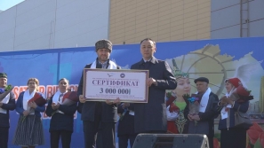 Сотня кукол, 20 видов баурсаков и выставка кисломолочных продуктов