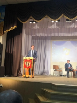 Фершампенуаз, Тастар мұражайы мен халықтар достығы