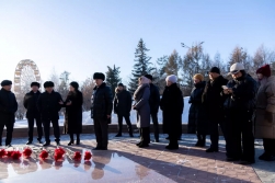 Во имя Независимости...