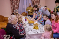 И пирог испечет, и кашей накормит, и медведя обезвредит…