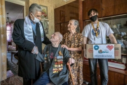 Ардагерлерге деген құрметпен...